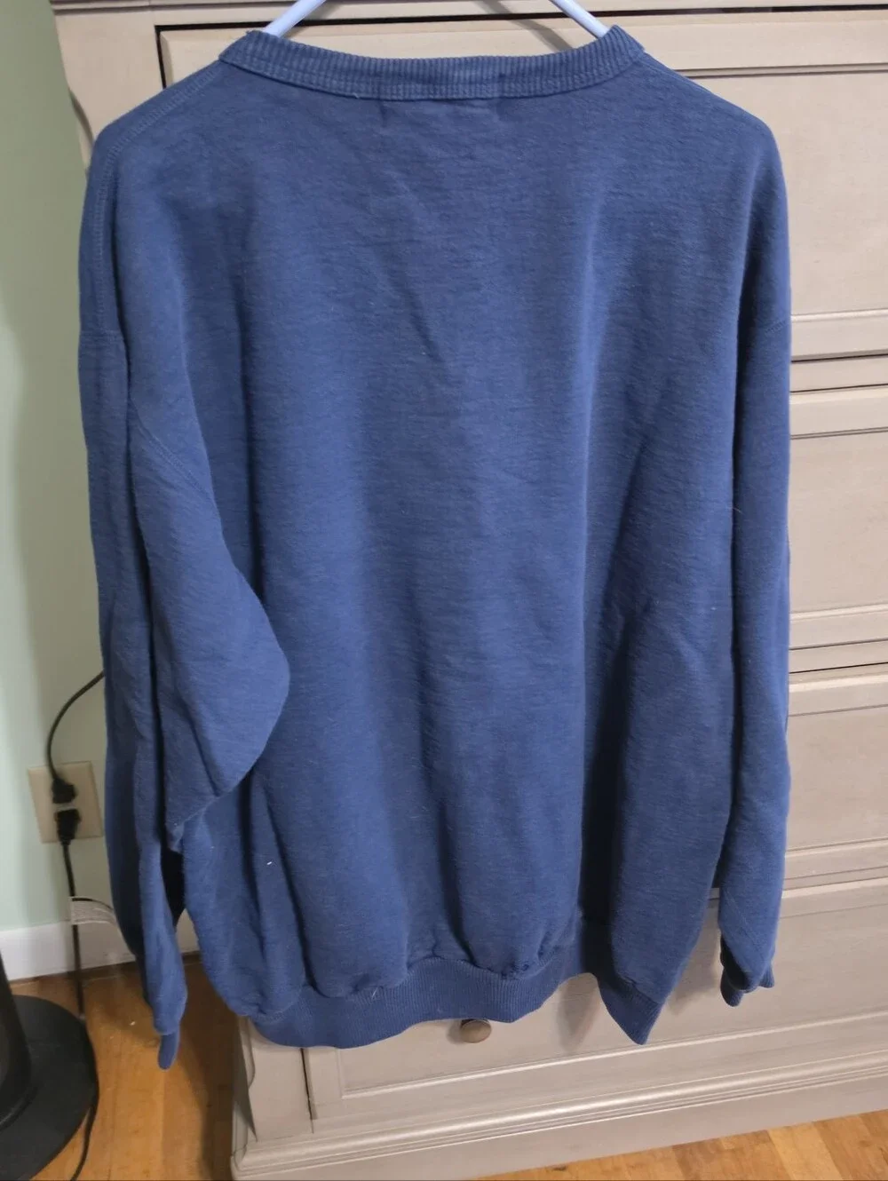Big Cedar Lodge Navy Crewneck Sweatshirt – Classic Lodge Logo